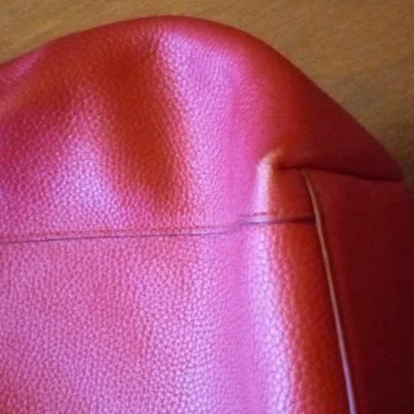 Beautiful true red Coach - Picture 10 of 11